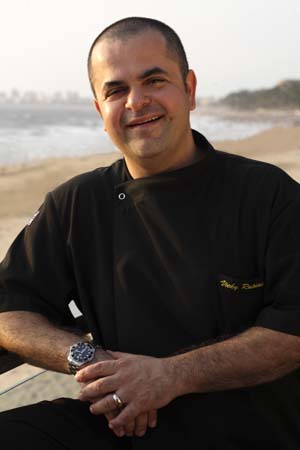 File:VickyRatnani.jpg
