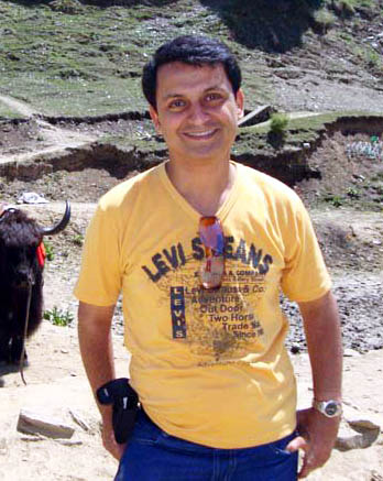 File:GirishAhuja.jpg