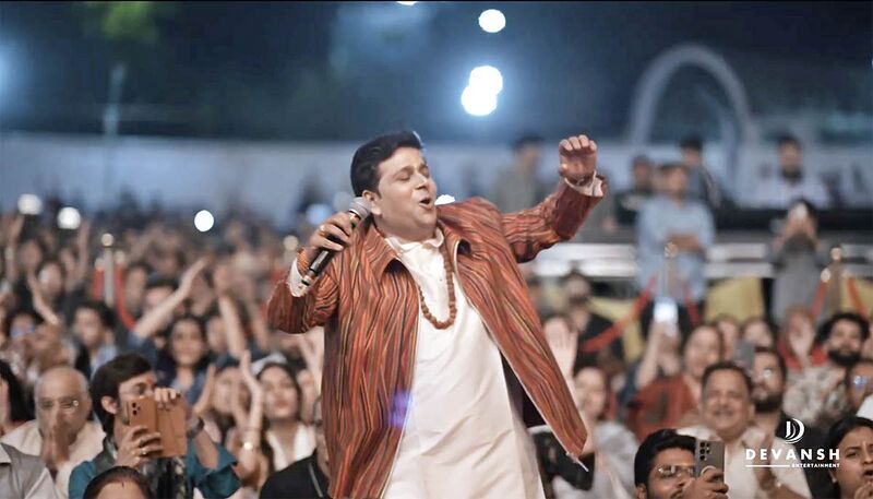 File:Mohit-shewani-bhajan-clubing.jpg